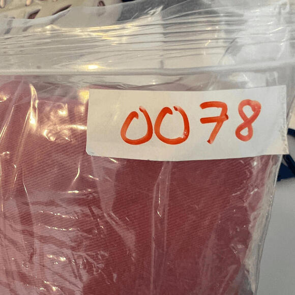 Vintage Hawkings Mcgill Men's Size 34 Tailored Fit Red Bermuda Style Shorts - Picture 9 of 9